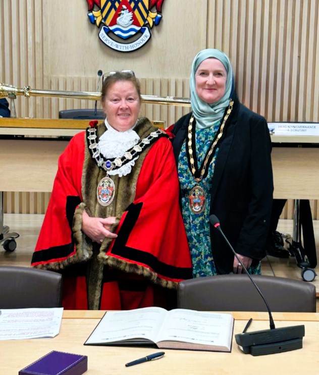 Mayor of Slough for 25/26 Siobhan Dauti and her Mayoress Mrs Julie Siddique MBE