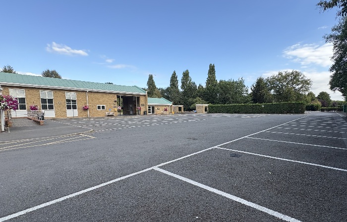 Image of parking available at Slough Cemetery and Crematorium