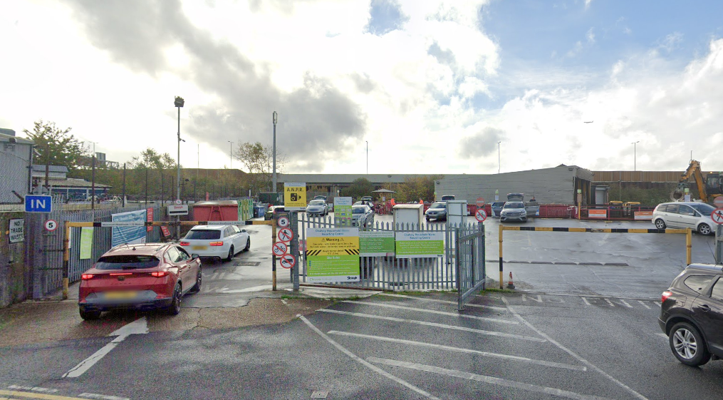 Entrance to the Chalvey household waste centre